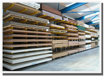 Draagarm-stellingen voor opslag plaatmateriaal bij de houthandel, bouwmaterialenhandel aannemer, bouwbedrijf, meubelfabriek, timmerfabriek,  interieurmaker enz.